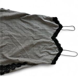 Stylish Black and White Lace Trim Chemise